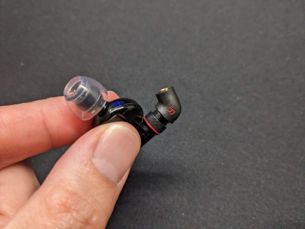 レビュー】イヤホンのリケーブルはもう怖くない。okcscの変換