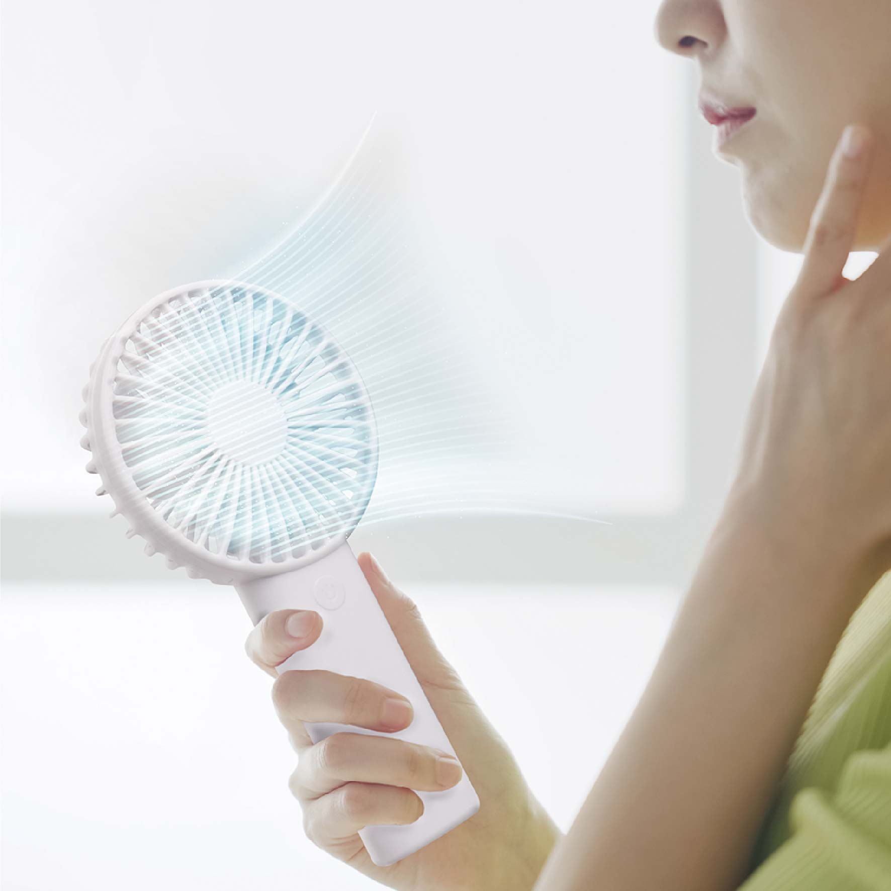 USB充電式スタンド付きファン ポータブリーズ – 株式会社アクセル