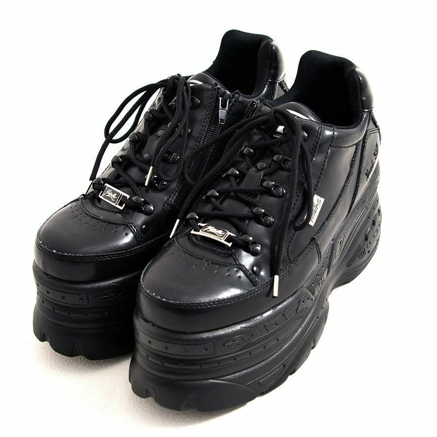 DimMoire【ディムモアール】ファー×スタッズサンダル/White