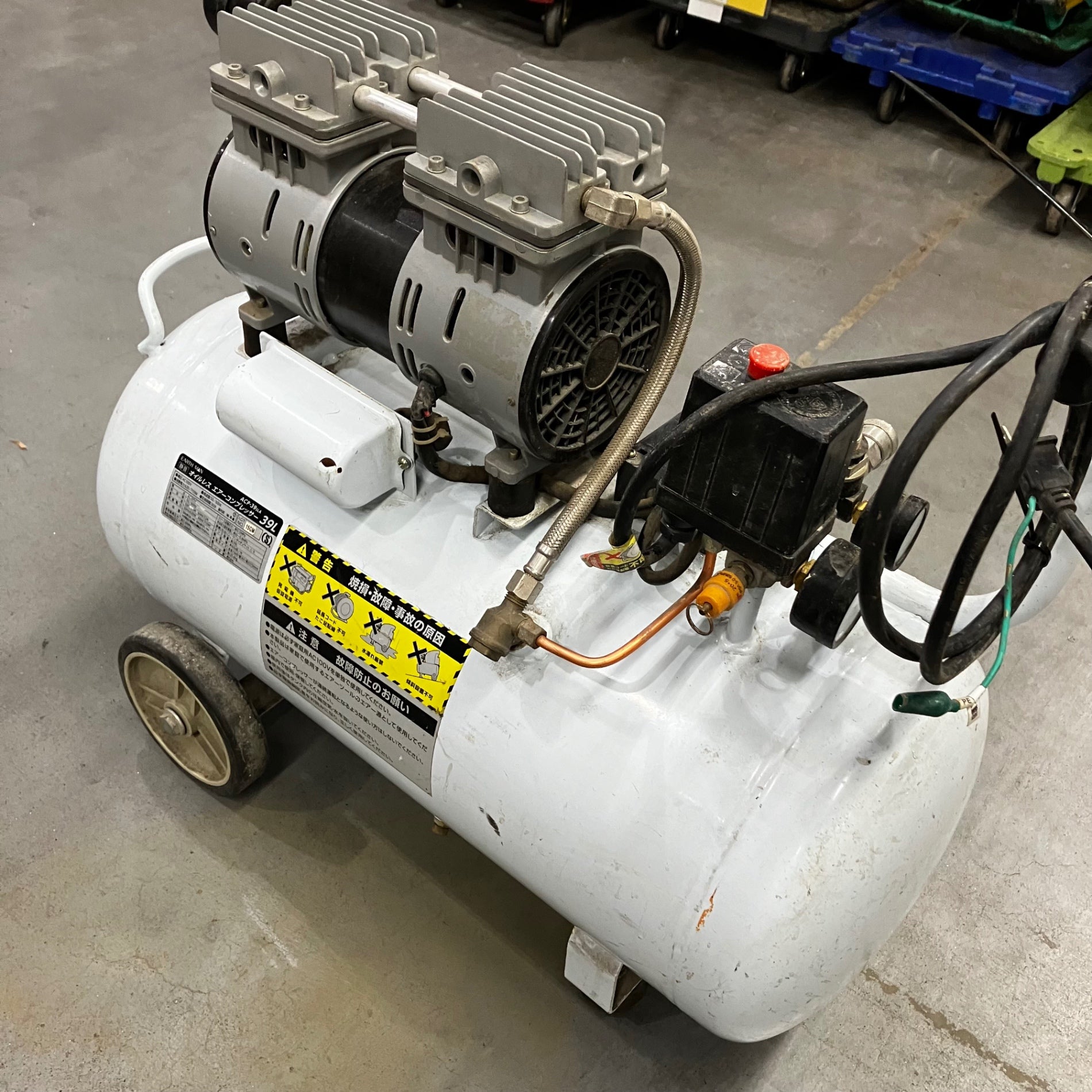 店頭受取り限定】〇高儀(TAKAGI) 静音オイルレスコンプレッサー ACP