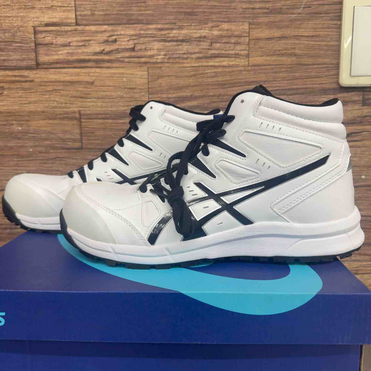 未使用】 アシックス 安全靴 ウィンジョブ CP105 ホワイト／ブラック