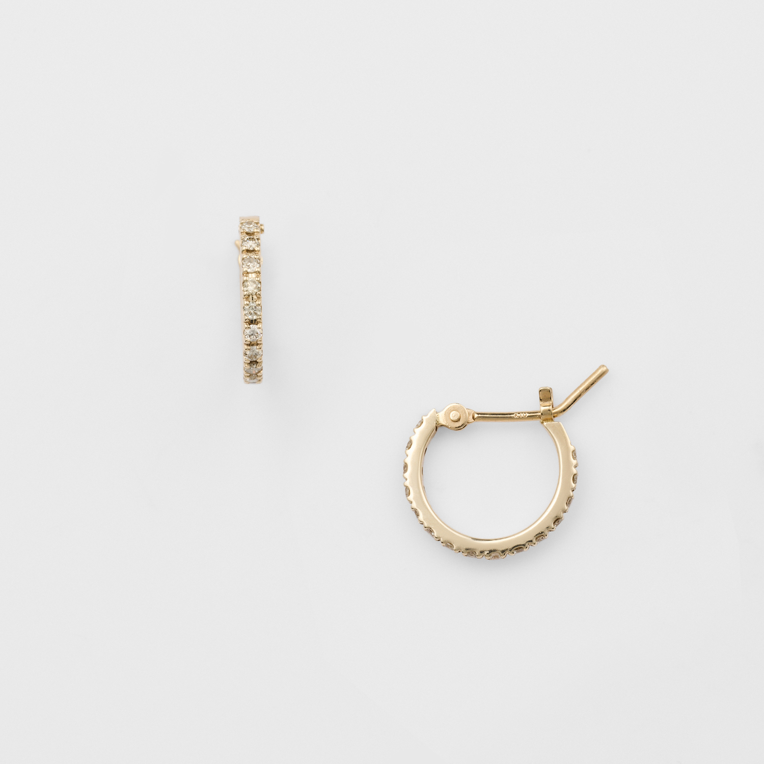 K10ダイヤモンドピアス（S）／（0.09ct）｜ピアス｜アガット 公式