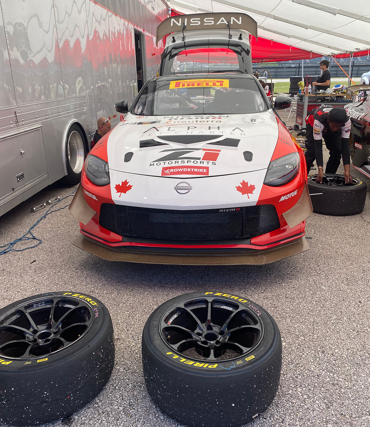 Nissan Z + GT4 Race = A Day of Thrills - A Girls Guide to Cars
