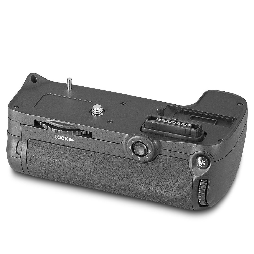ニコン D300 用のプロフェッショナルなバッテリーグリップについてのすべて