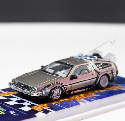 MJ 1:64 バック・トゥ・ザ・フューチャー デロリアン DMC 12 ダイ
