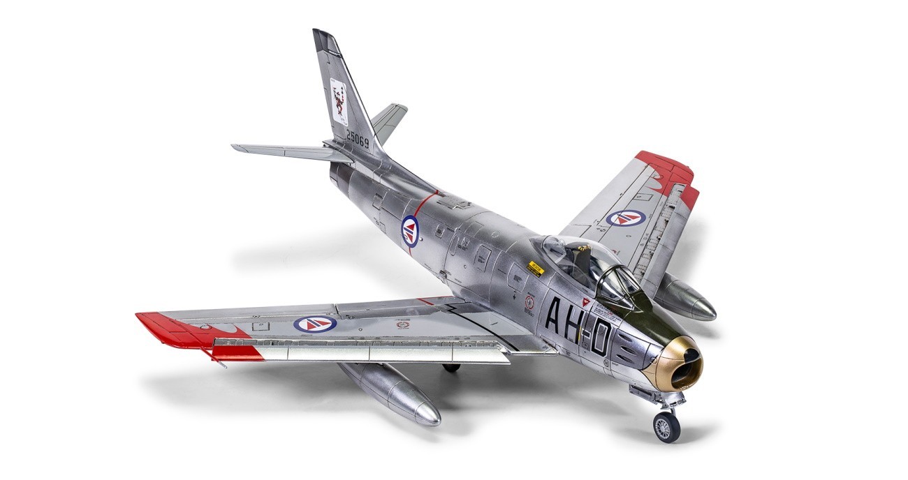 SP-5B Marlin & F-86F Sabre 40 プラモデル SP-5B Marlin & F-86F