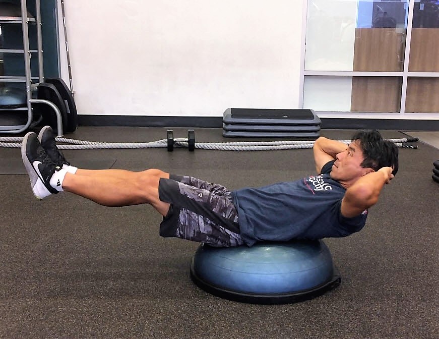 半円形バランスボール「BOSU（ボス）」の効果的な使い方と、体幹