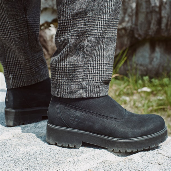 White Mountaineering × Timberland ホワイトマウンテニアリング