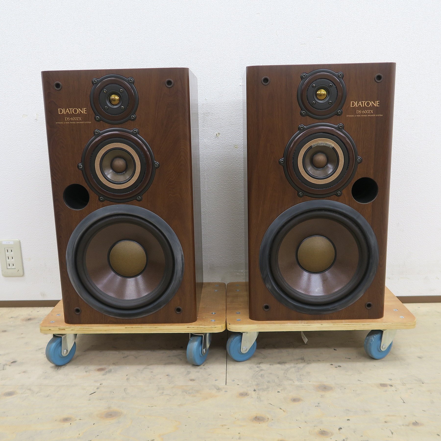 現状】ダイヤトーン DIATONE DS-600ZX スピーカー @55017 / 中古