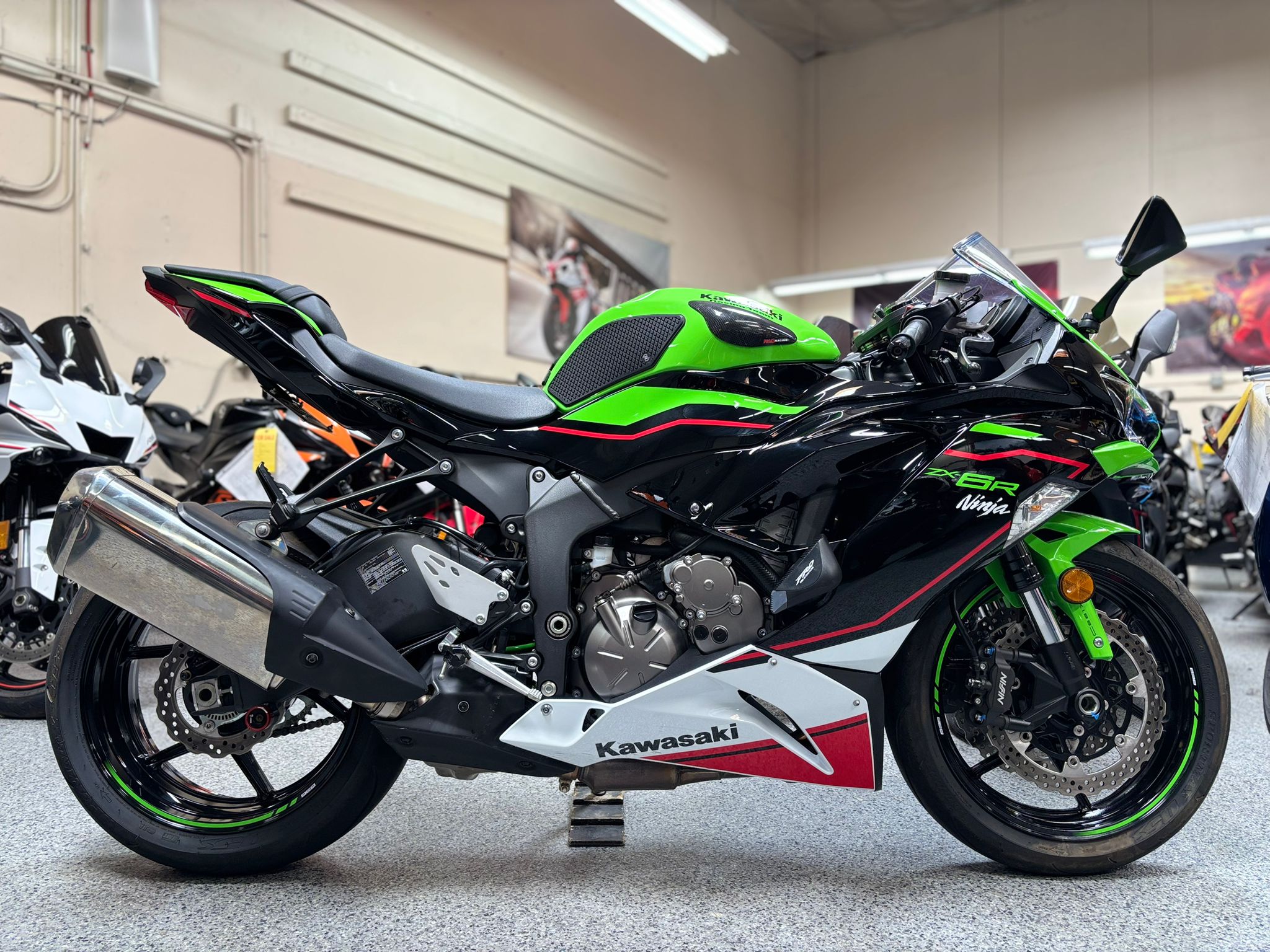 2021 Kawasaki Ninja 636 ZX6R KRT ABS - AK Motors