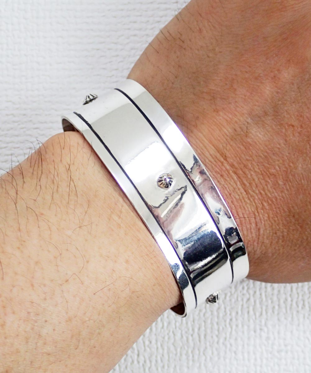 U silver1000*純銀製*ぽってりシンプルボリュームバングル silver1000