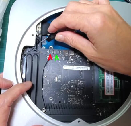 MacMini(2011)を分解して2枚のSSDを入れ替えする | 秋葉ネオ