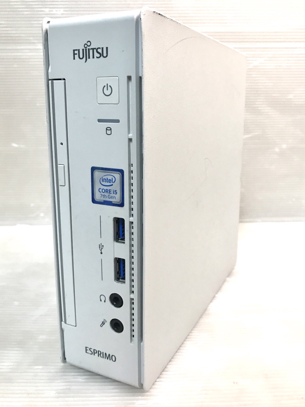 富士通 ESPRIMO Q556/R (Core i5-7500T 2.7GHz/8GB/SSD 256GB+HDD