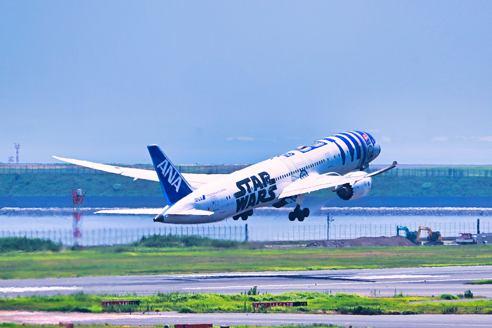 最後の出発便を記録した！ 「R2-D2 ANA JET」のゲットエアボーン（2025