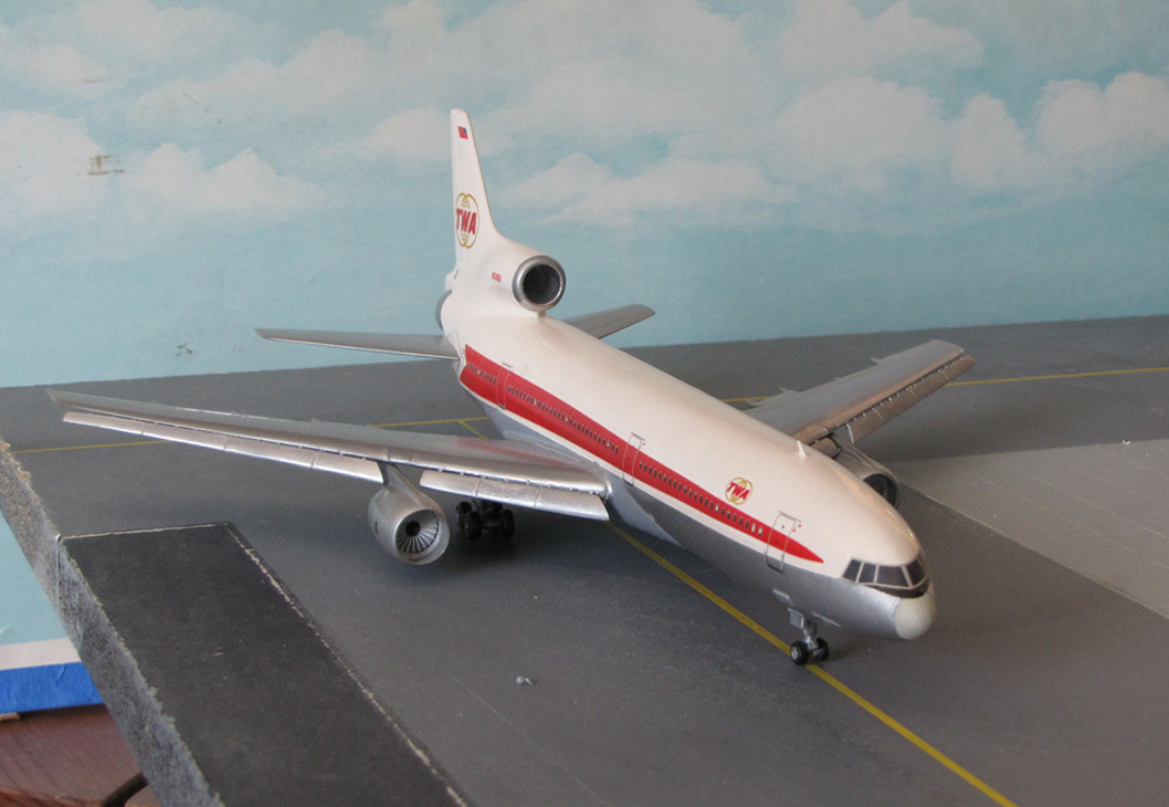 Hasegawa Lockheed L-1011 TriStar #5347 – Airlinercafe