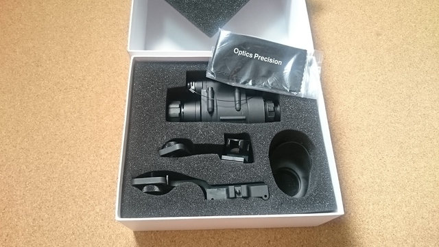 NB PVS-14 暗視機能付き レビュー: サバゲの滾り・改