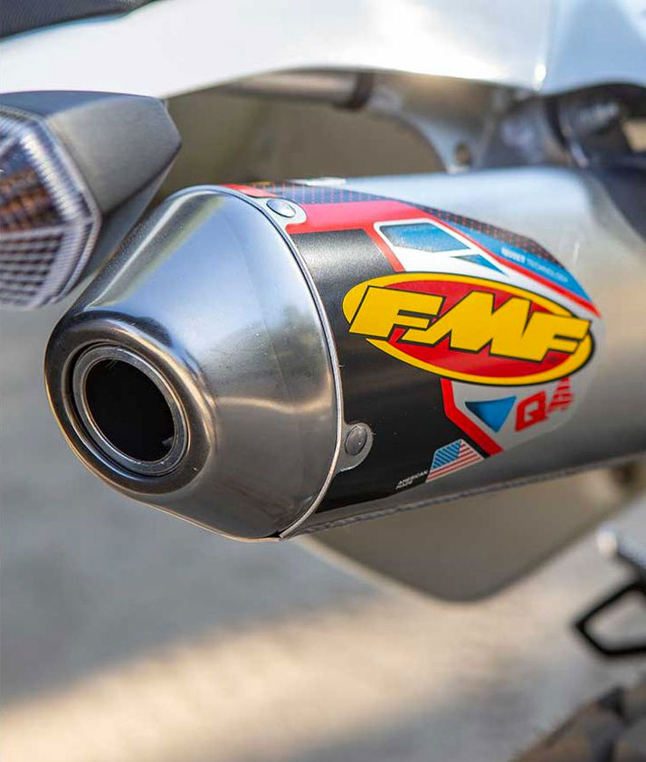 FMF Q4 Slip-On Exhaust S/A Suzuki DRZ400: AOMC.mx