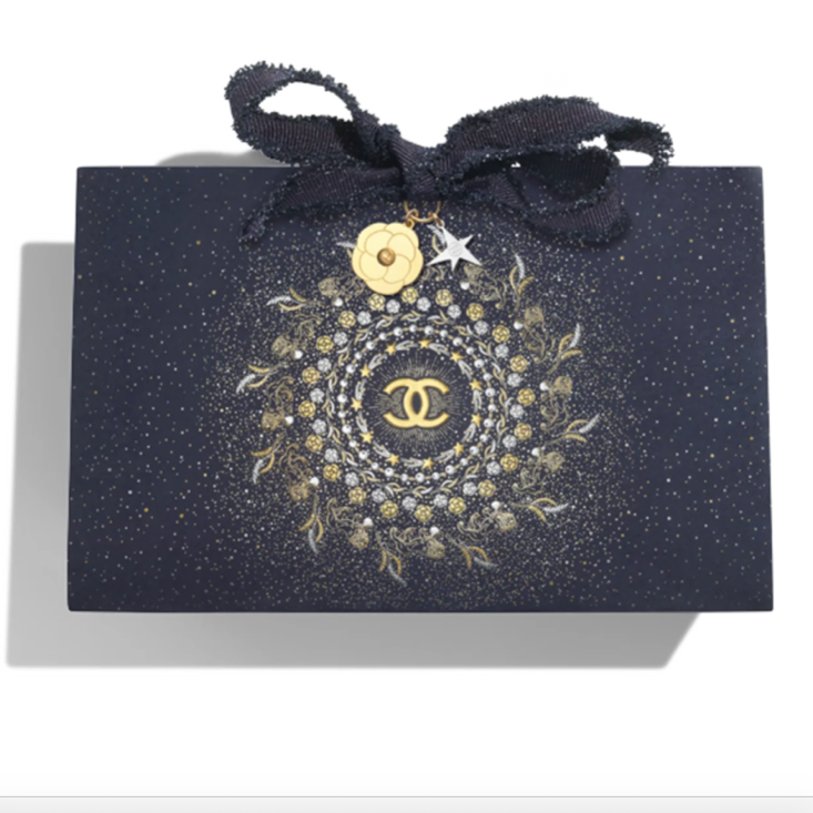 口コミ】シャネルのクリスマス2025！チャームが無料！CHANEL