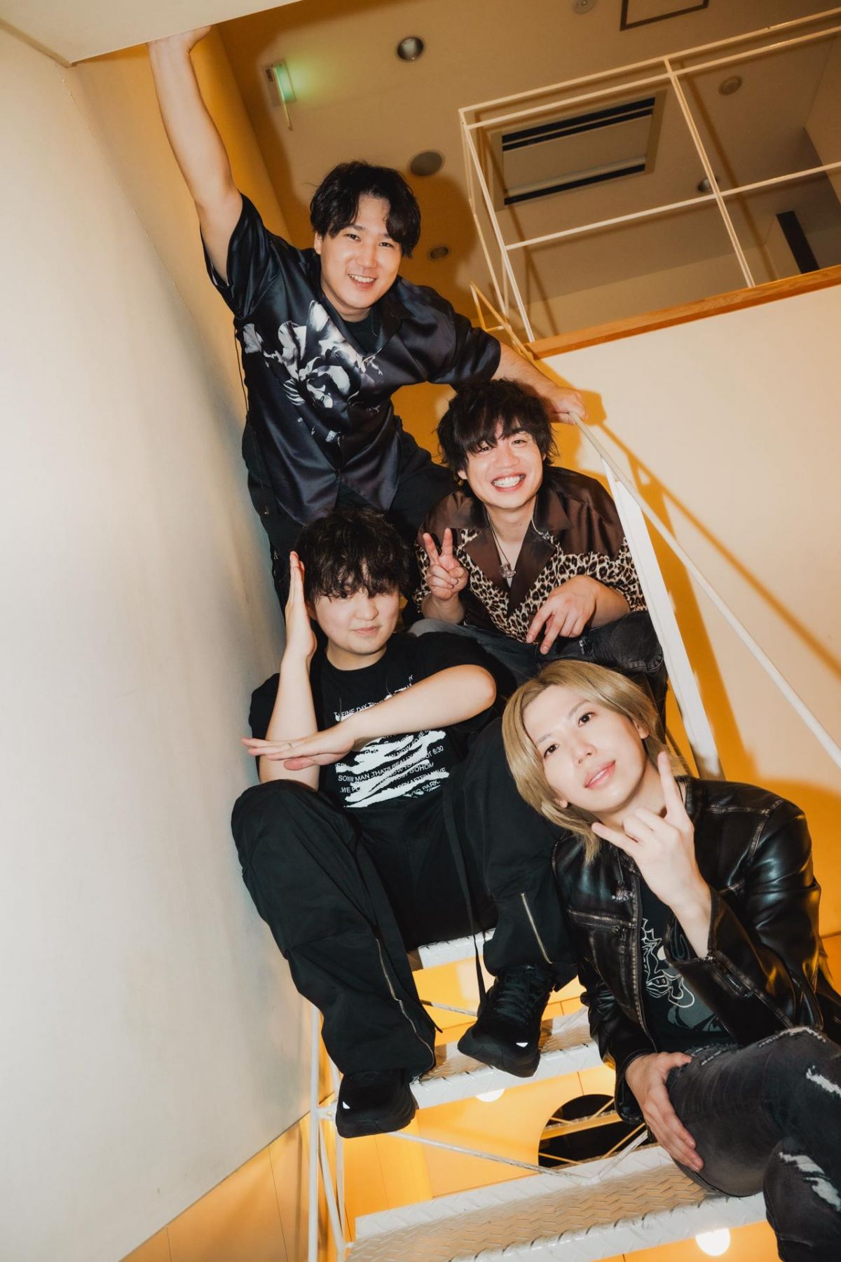 Official髭男dism ファンクラブ「Stand By You」