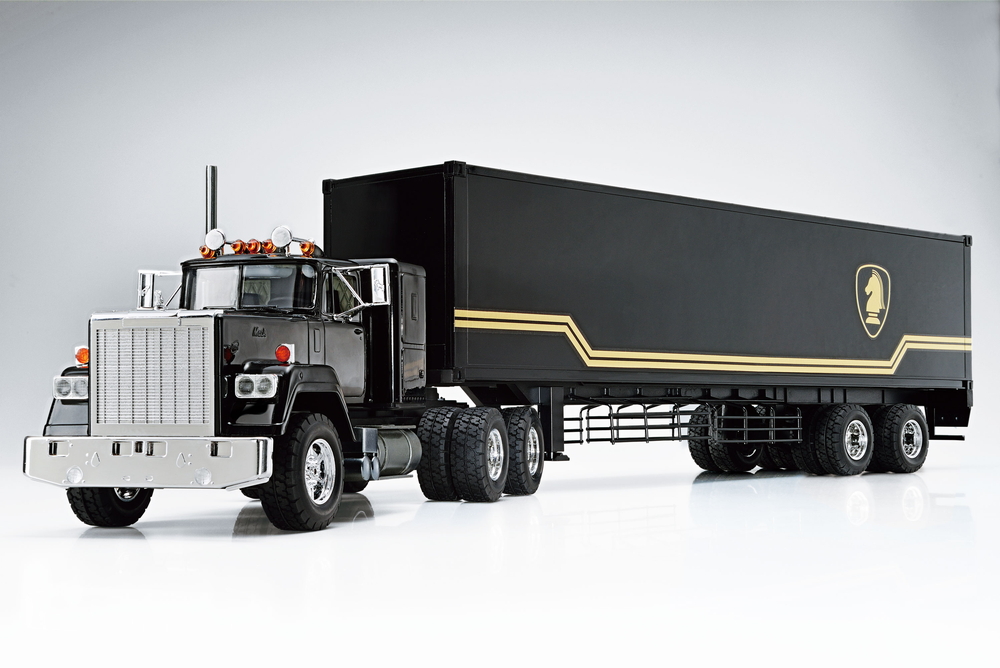 1/28 ナイト財団トレーラー - AOSHIMA SCALE MODEL LINEUP