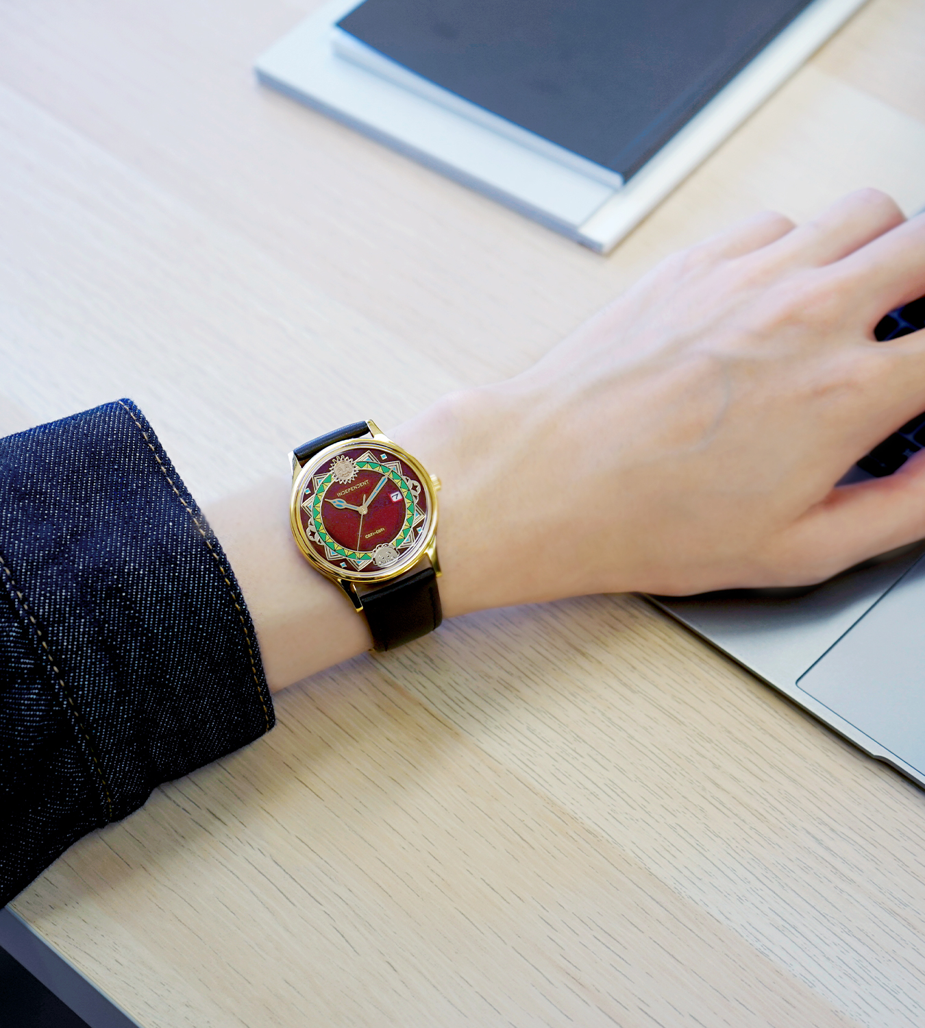 コジコジ】INDEPENDENTコラボウオッチ - AMNIBUS