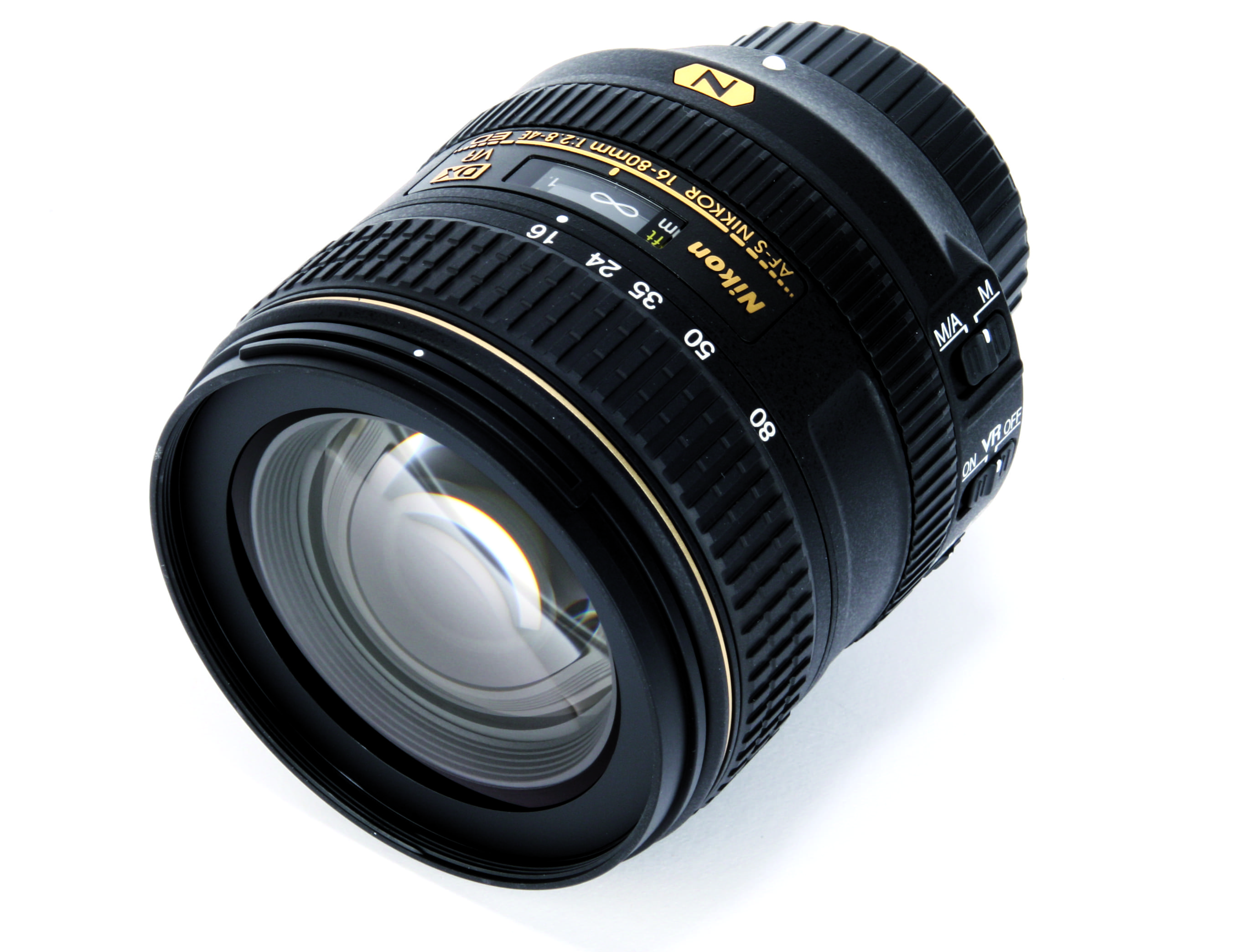 Nikon-AF-S-DX-Nikkor-16-80mm-