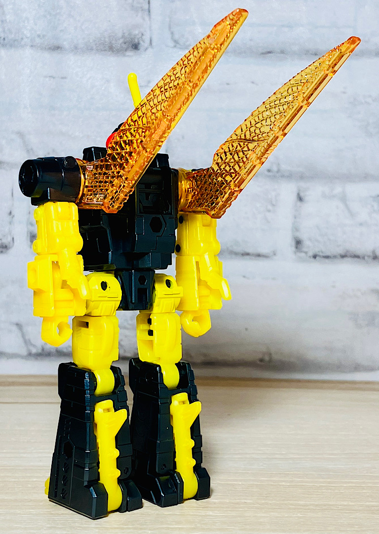 トランスフォーマーレガシー クリーチャーズ・コライド（バズワージー