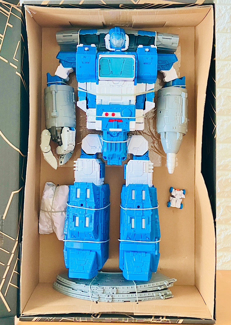 トランスフォーマーレガシーエヴォリューション ガデプ&ルナトレッド