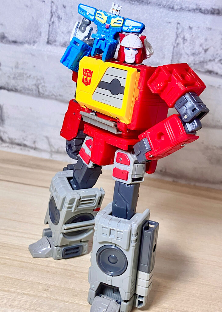 トランスフォーマースタジオシリーズ SS-129 ブラスター&イジェクト