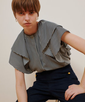 レイヤーラッフルスリーブブラウス|allureville OFFICIAL SITE