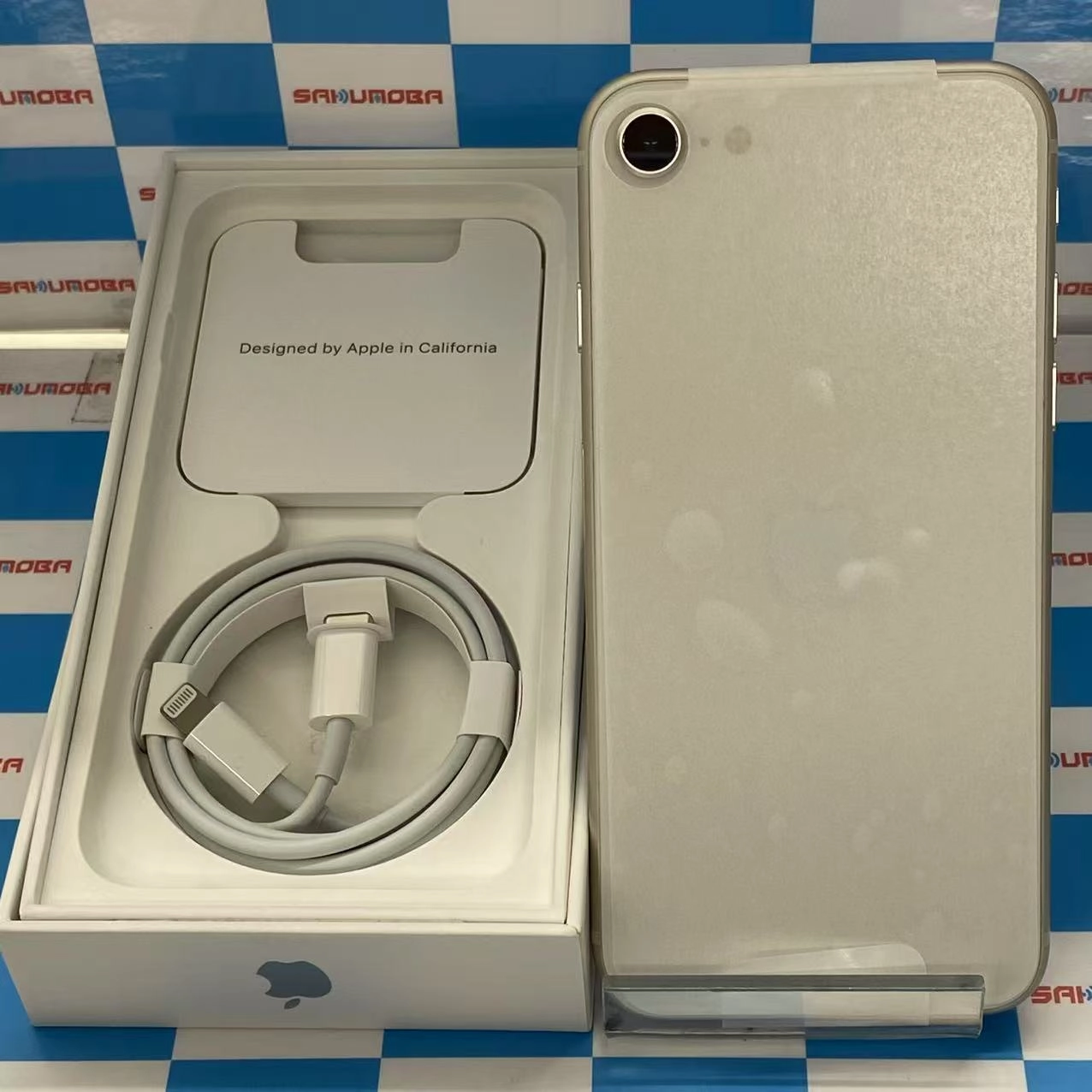 iPhoneSE 第3世代 64GB スターライト NMYD3J/A AU版SIMフリー 交換未