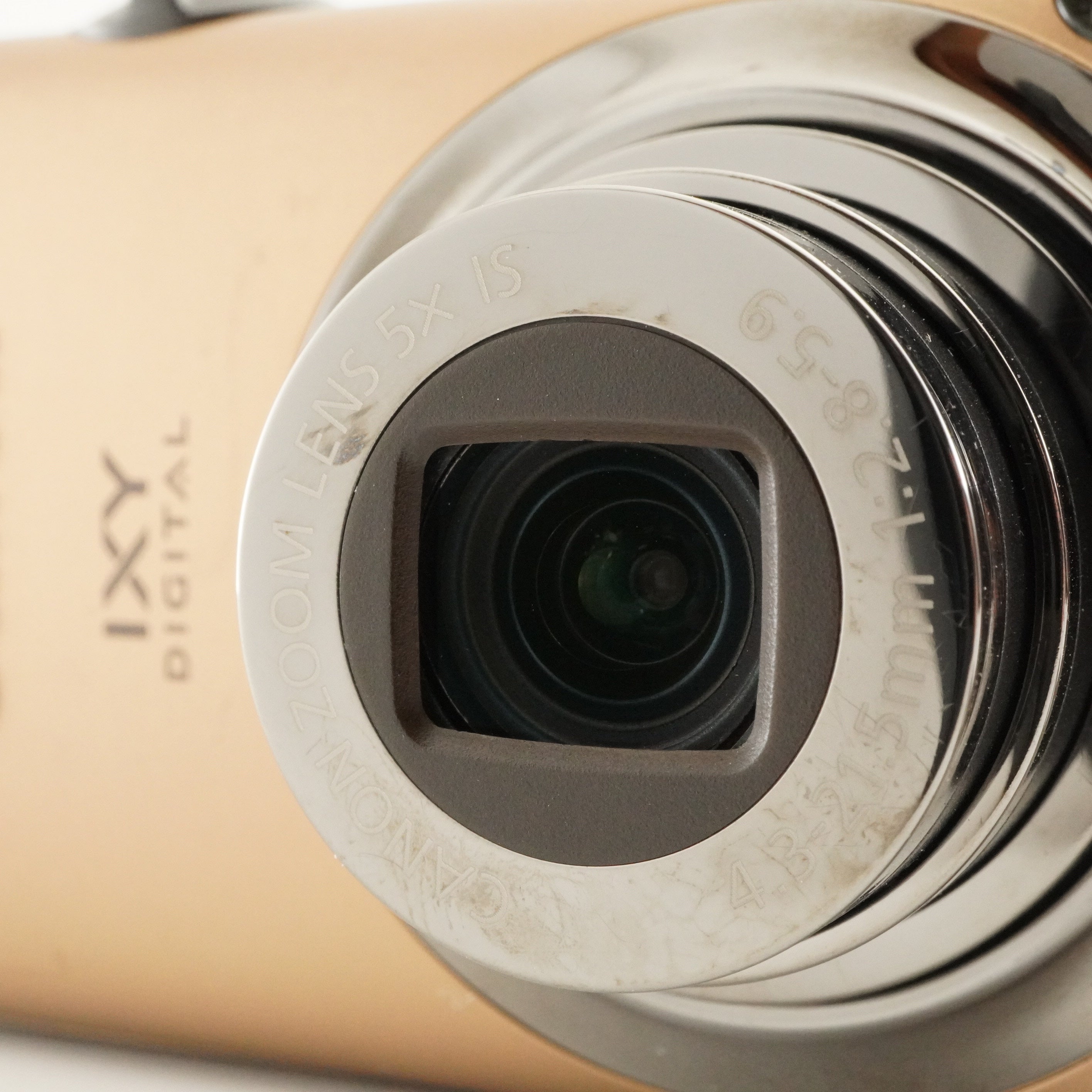 Canon IXY DIGITAL 930 IS Gold With 4GB SDHC Card Digital Camera