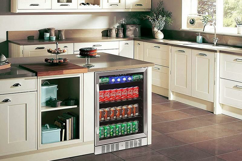 ガラスドアの冷蔵庫！ショーケースのようにおしゃれに魅せよう