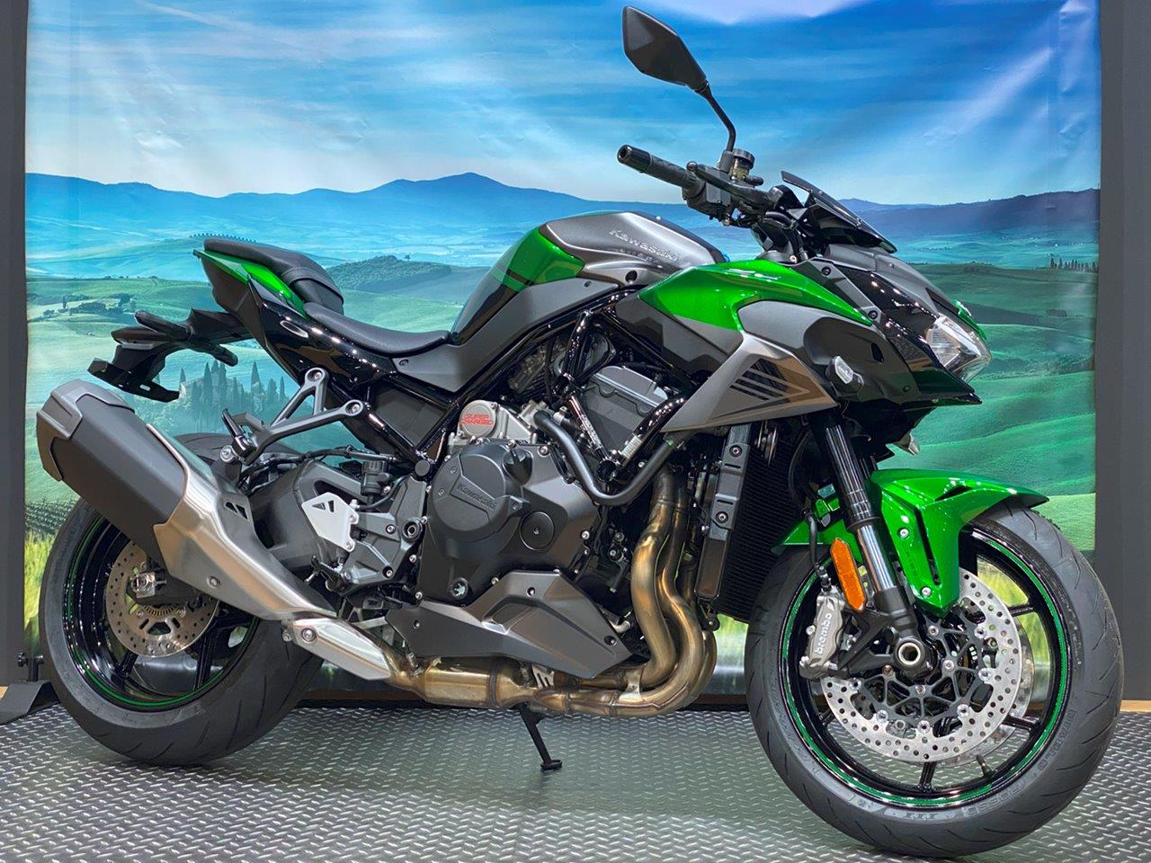 KAWASAKIプラザ新潟】Z H2 ('25)ニューモデルでございます！検討中の方