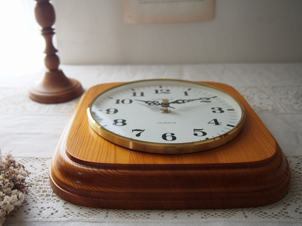 ドイツ KIENZLE 壁掛け時計｜木製×真鍮フレーム｜1960年代ヴィンテージ