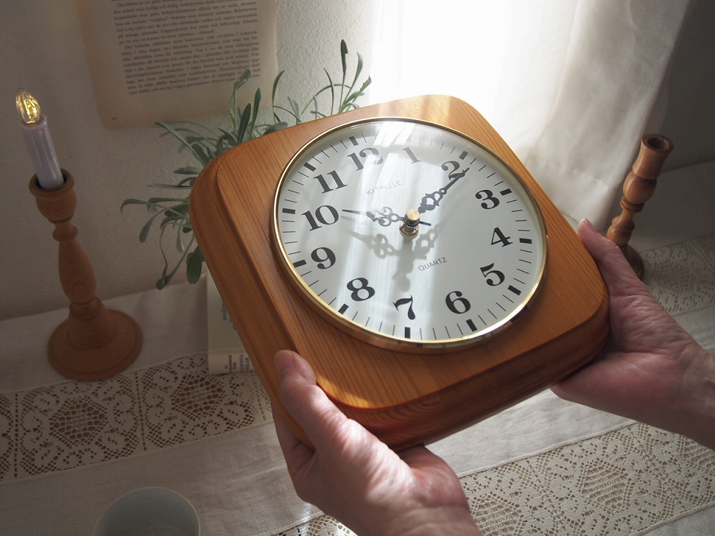 ドイツ KIENZLE 壁掛け時計｜木製×真鍮フレーム｜1960年代ヴィンテージ