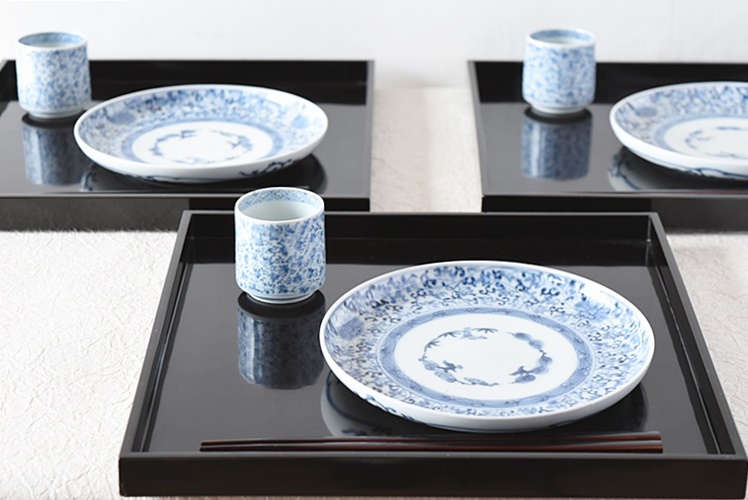 古伊万里 染付 花唐草 のぞき猪口 - 生活骨董と古布のアンティーク