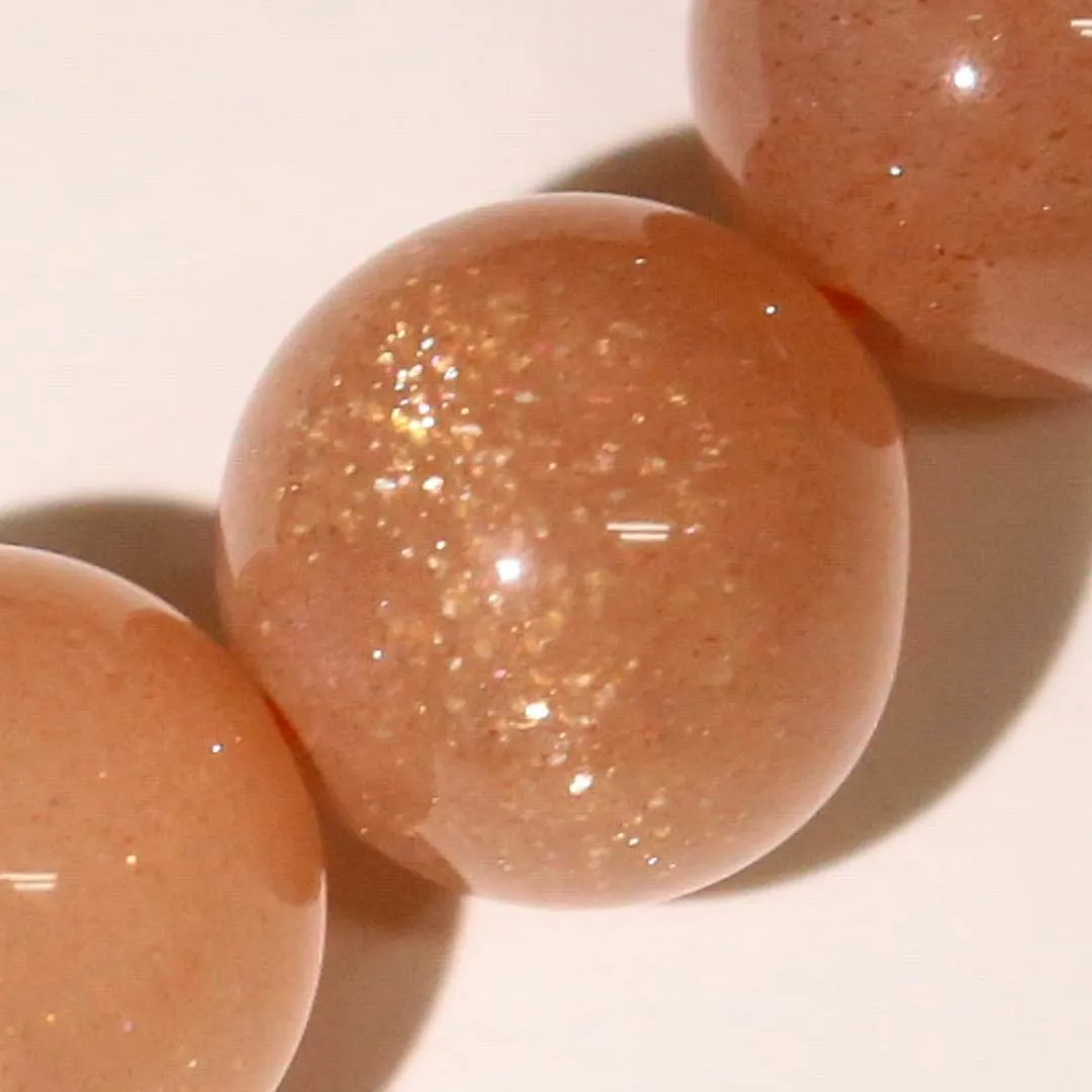 2つの輝きを楽しめるオレンジムーンストーン - 石の音ブログ