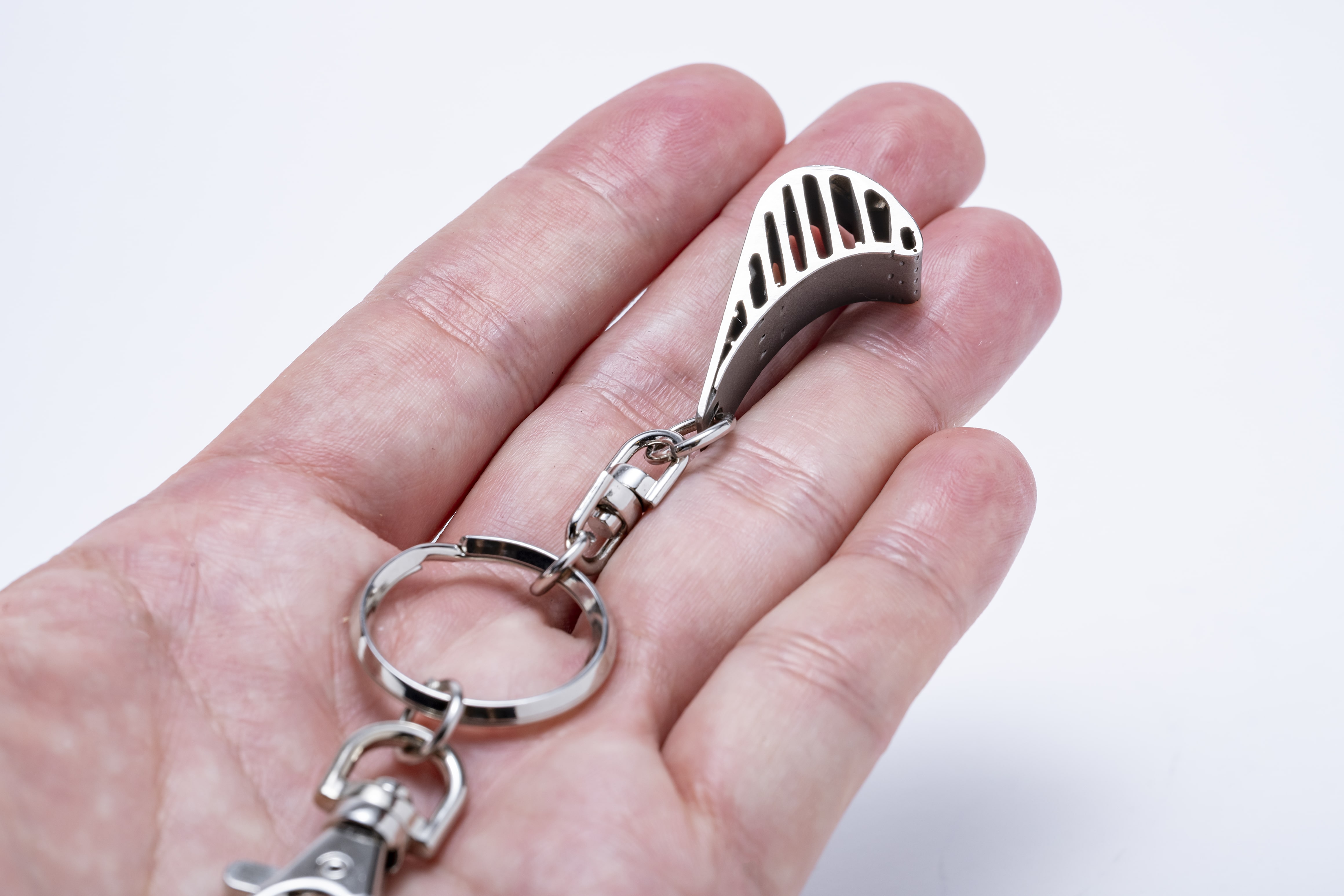 エンジンブレード キーホルダー ANA B737 航空機 飛行機 エンジン