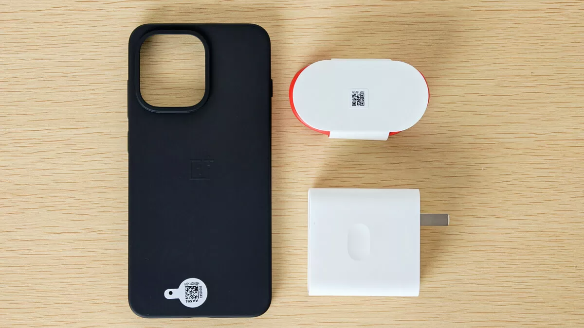 OnePlus 13Tレビュー。6.32インチ小型スマホながら6260mAhバッテリーや