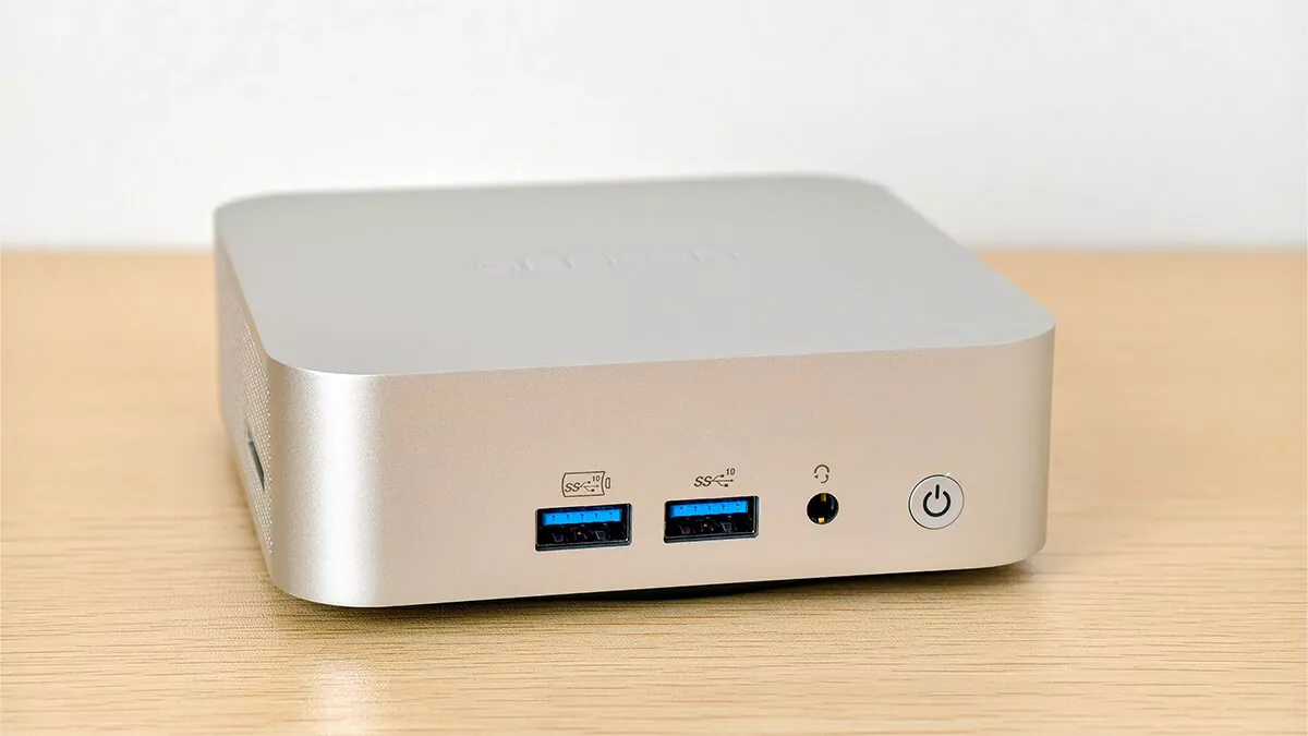 GEEKOM A6レビュー：Ryzen R7-6800H搭載で4画面同時出力もできる高