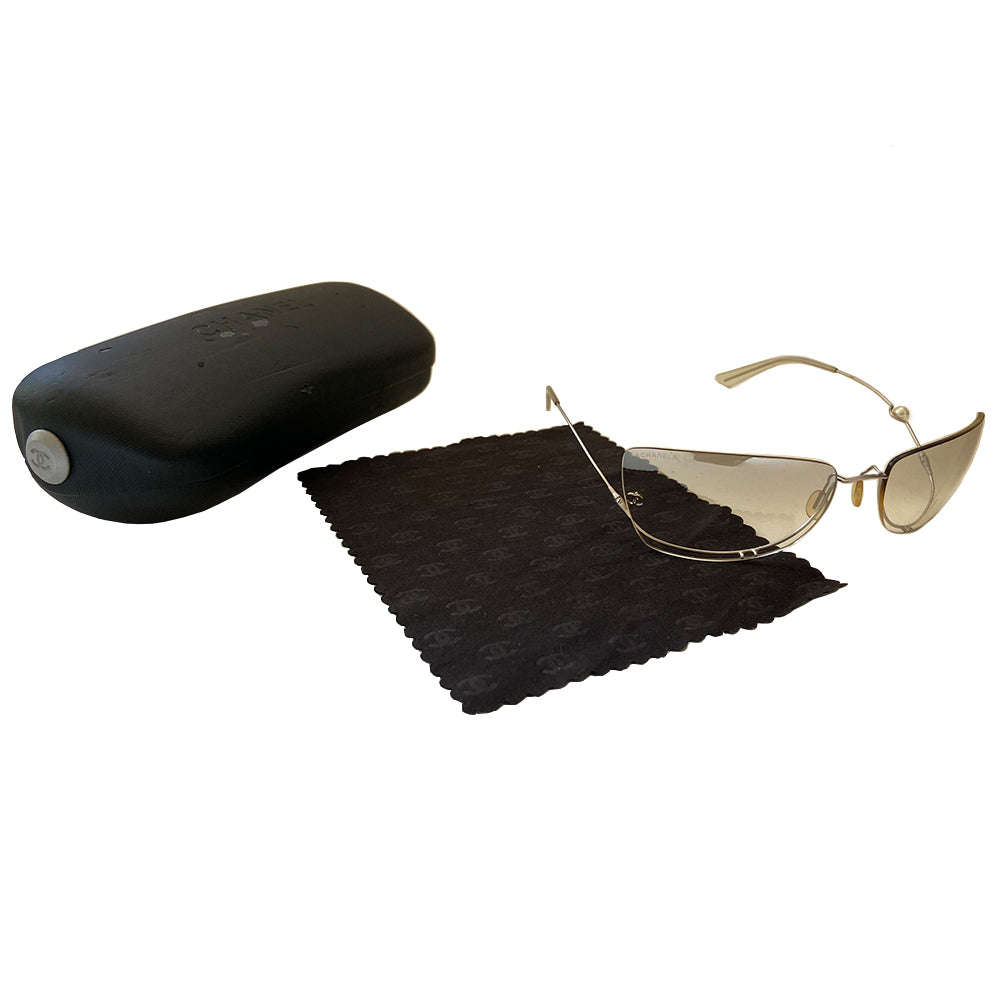 Chanel Rimless Floating Pearl Sunglasses – Angeles Vintage