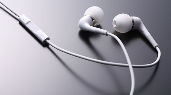 ASCII.jp：カナル型の革命児「Apple In-Ear Headphones」を聴き比べる