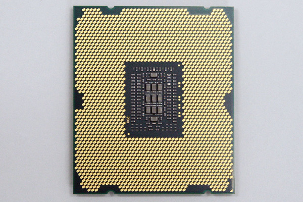 ASCII.jp：Core i7-3960XとX79マザーが放つエクストリームな性能とは