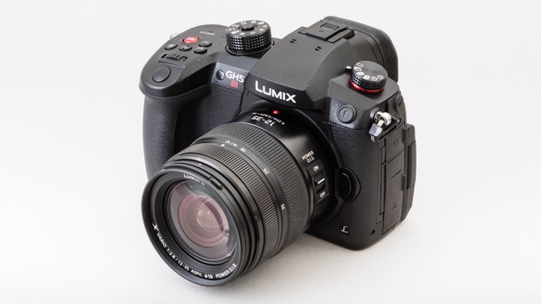 ASCII.jp：パナソニック『LUMIX G9 PRO』レビュー AF速度と連射性能が魅力