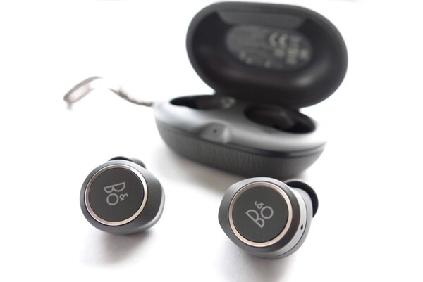 ASCII.jp：完全ワイヤレスイヤフォン「Beoplay E8」は音が良い正統派