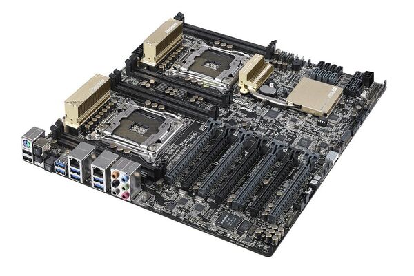 ASUSからグラボが7本挿せるX99マザーが登場 - 週刊アスキー