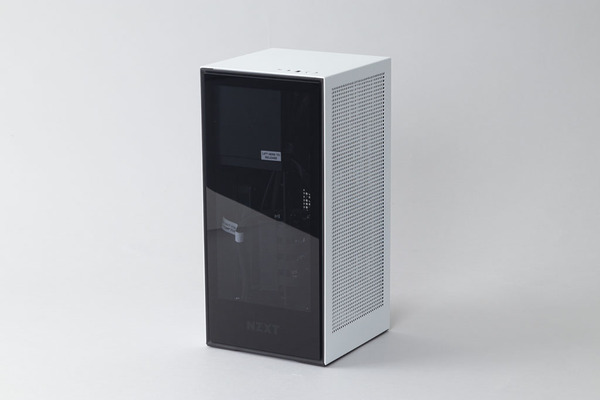 ASCII.jp：簡易水冷型CPUクーラーが組み込まれたNZXTの「H1」はMini