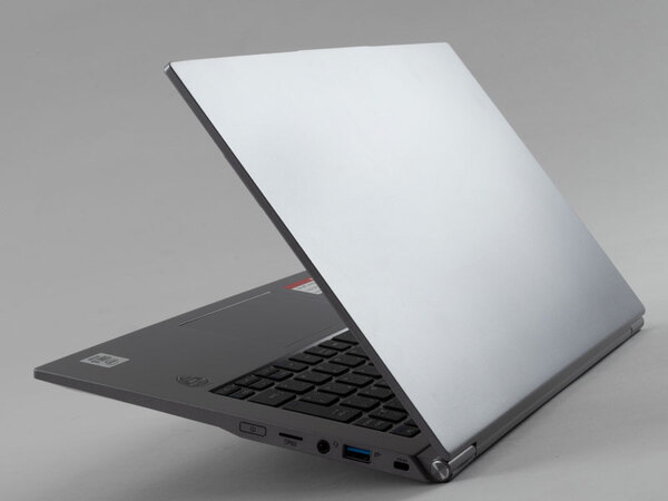 ASCII.jp：テレワークにもモバイルにもちょうどいい14型ノートPC、税別