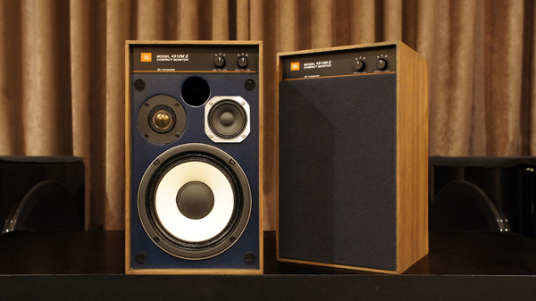 ASCII.jp：懐かしい顔付きと現代的な音──JBL 「4312MⅡ」で聴く